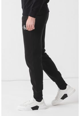 Pantaloni de trening cu 3 buzunare