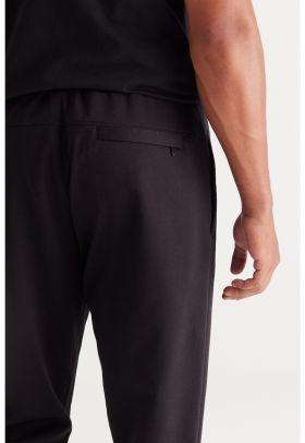 Pantaloni de trening cu snur de ajustare in talie