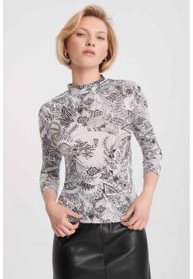 Bluza slim fit cu model floral