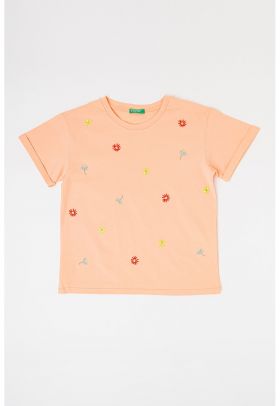 Tricou cu flori brodate