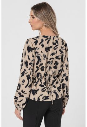 Bluza cu animal print si decolteu in V