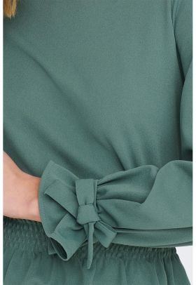 Bluza cu decolteu rotund si talie elastica