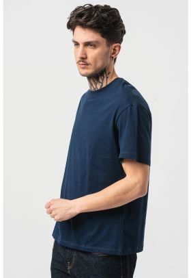 Tricou cu decolteu la baza gatului si model uni