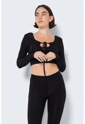 Bluza crop cu decupaj frontal