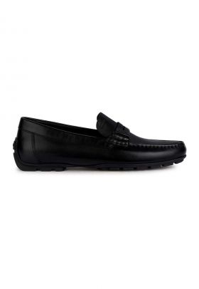 Mocasini de piele cu logo discret