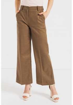 Pantaloni crop cu croiala ampla