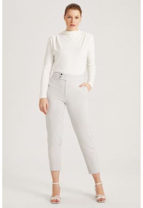 Pantaloni crop cu talie inalta