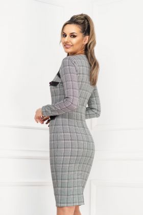 Rochie office conica gri cu carouri si nasturi argintii decorativi