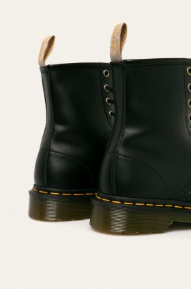 Dr. Martens bocanci Vegan 1460 femei, culoarea negru, cu toc plat
