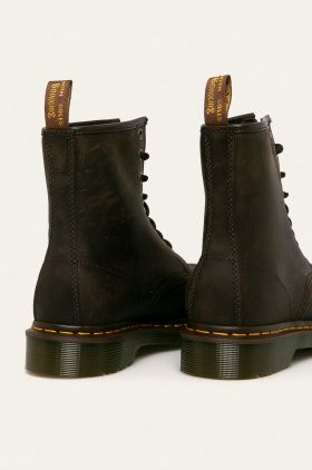 Dr. Martens bocanci de piele 1460 femei, culoarea maro, cu toc plat 11822203