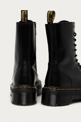 Dr. Martens bocanci de piele Jadon Hi femei, culoarea negru, cu platforma