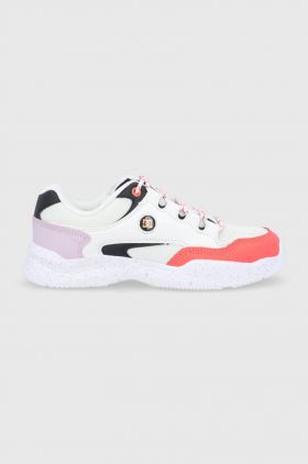 Dc Pantofi culoarea crem, cu toc plat