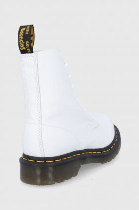 Dr. Martens bocanci de piele femei, culoarea alb, cu toc plat 26802543-Optical.Wh
