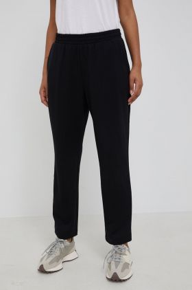 GAP pantaloni femei, culoarea negru, neted