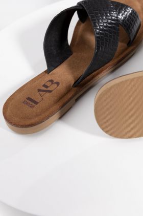 Answear Lab slapi de piele femei, culoarea negru