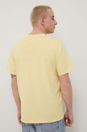 Levi's tricou din bumbac culoarea galben, uni A0637.0024-YellowsOra