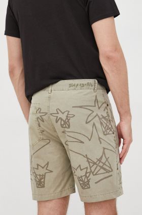 Desigual pantaloni scurti din bumbac barbati, culoarea verde