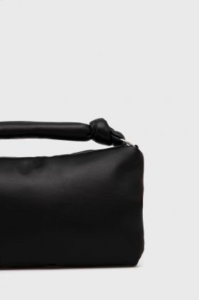 Karl Lagerfeld poseta de piele culoarea roz
