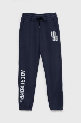 Abercrombie & Fitch pantaloni de trening pentru copii culoarea albastru marin, cu imprimeu