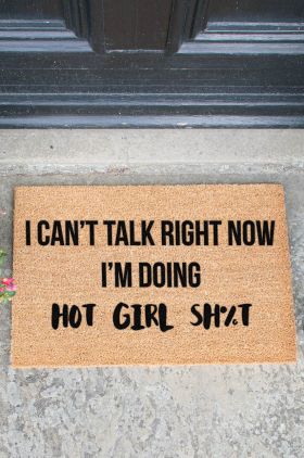 Artsy Doormats pres Chic Collection