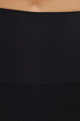Spanx pantaloni scurti modelatori culoarea bej