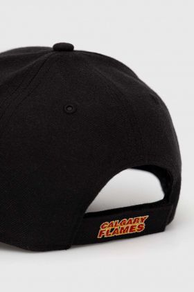 47brand șapcă NHL Calgary Flames culoarea negru, cu imprimeu