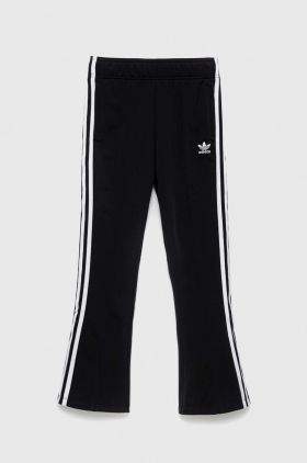 Adidas Originals pantaloni de trening pentru copii culoarea negru, cu imprimeu