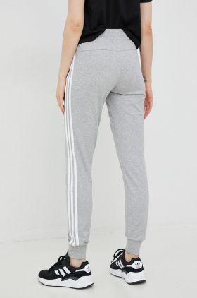 adidas pantaloni de trening femei, culoarea gri, cu imprimeu  HF2605