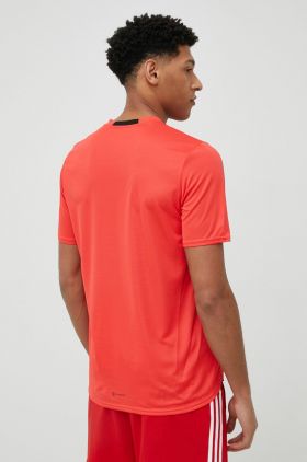 adidas Performance tricou de antrenament Designed for Movement culoarea rosu, neted