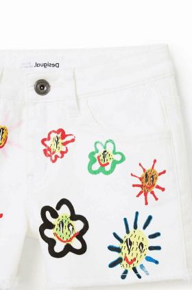 Desigual pantaloni scurti copii culoarea alb, cu imprimeu