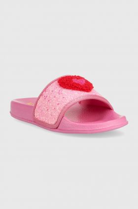 Agatha Ruiz de la Prada slapi copii culoarea roz