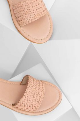 Answear Lab slapi de piele femei, culoarea bej