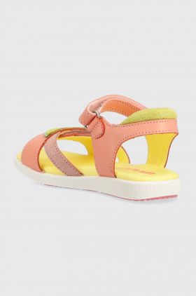 Agatha Ruiz de la Prada sandale din piele pentru copii culoarea roz