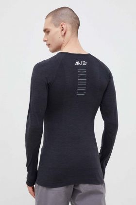 The North Face longsleeve sport Mountain Athletic culoarea negru, cu imprimeu