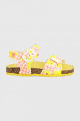 Agatha Ruiz de la Prada sandale copii culoarea galben