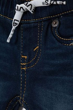 Levi's jeans bebelusi