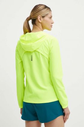 Under Armour jachetă de alergare OutRun the Storm culoarea galben