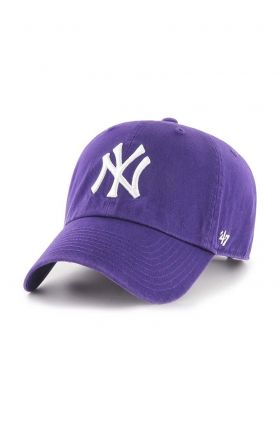 47brand șapcă de baseball din bumbac MLB New York Yankees culoarea violet, cu imprimeu