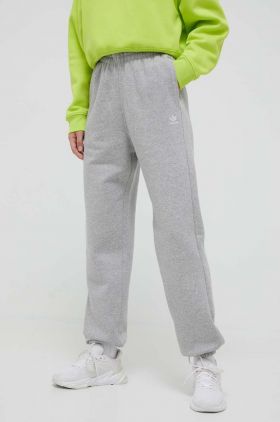 adidas Originals pantaloni de trening culoarea gri, melanj IA6432