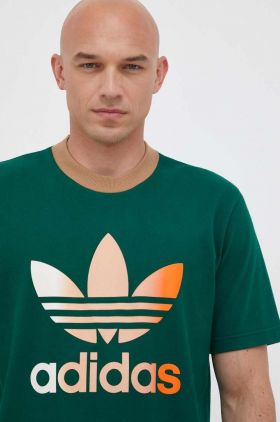 adidas Originals tricou din bumbac culoarea verde, cu imprimeu