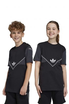 adidas Originals tricou de bumbac pentru copii culoarea negru, modelator