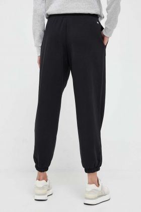 New Balance pantaloni de trening culoarea negru, neted