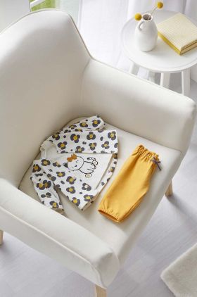 Mayoral Newborn compleu bebe culoarea galben