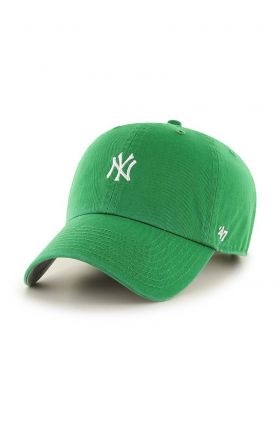 47brand șapcă de baseball din bumbac MLB New York Yankees culoarea verde, cu imprimeu  B-BSRNR17GWS-KY