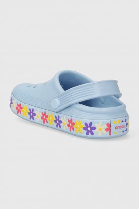 Crocs slapi copii Off Court Daisy Clog culoarea alb