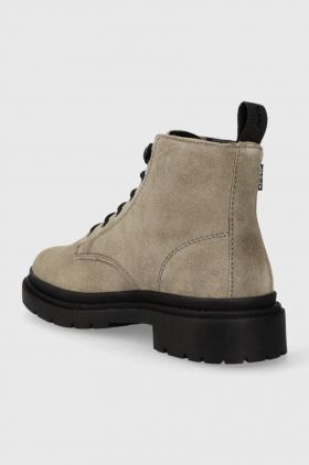Levi's cizme din piele intoarsa TROOPER CHUKKA femei, culoarea gri, cu toc plat, 234715.57