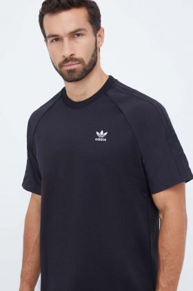 adidas Originals tricou barbati, culoarea negru, cu imprimeu