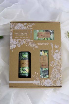 The English Soap Company set de săpun, cremă de mâini și gel de spălat Lily Of The Valley 3-pack