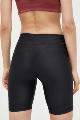 Under Armour pantaloni scurți de antrenament Authentics culoarea negru, neted, medium waist