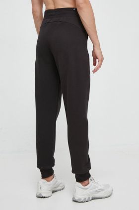 Puma pantaloni de trening ESS+ culoarea negru, cu imprimeu